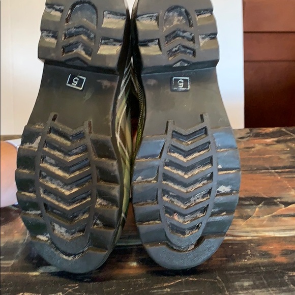 SALE!! ⚡️host pick⚡️Welly Rubber boots size 5 plaid boots - Picture 8 of 11